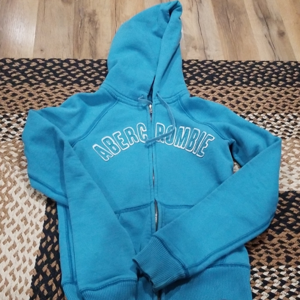 Nwot Abercrombie girls coat sz small